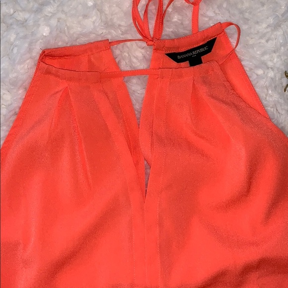 Banana republic V-Neck blouse - Picture 2 of 4